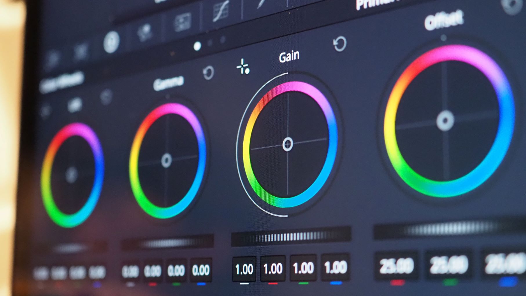 How to Use the Color For Web Design in 2025